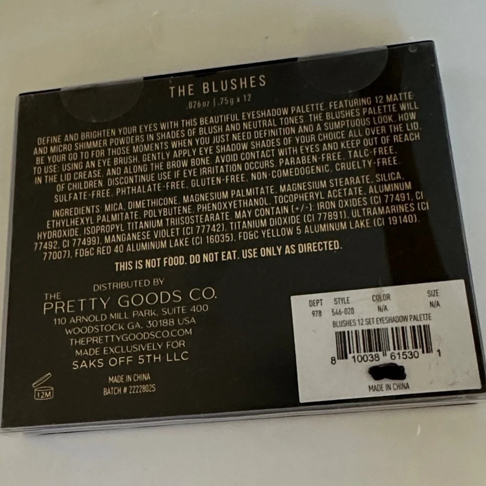 Saks Fifth Avenue Eyes Shadow Palette, 12 shades